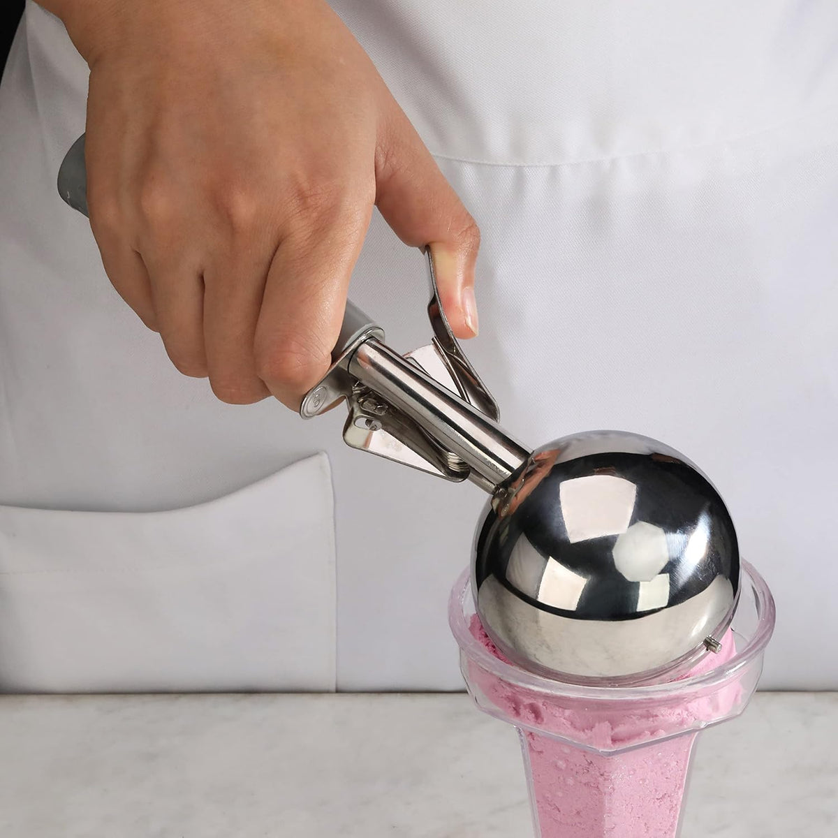34745 Food Disher/Ice Cream Scoop, Size 6