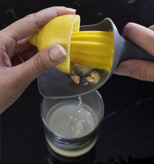 Citrus Reamer, Lemon Juicer with Seed Catcher