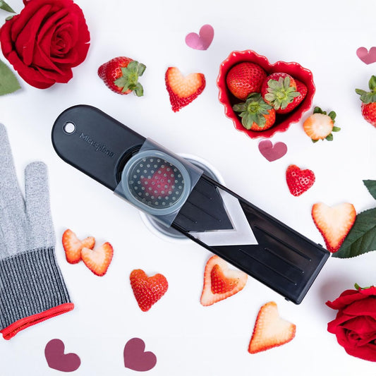 Mini Mandoline Slicer - Compact Slicer for Strawberries and Mushrooms