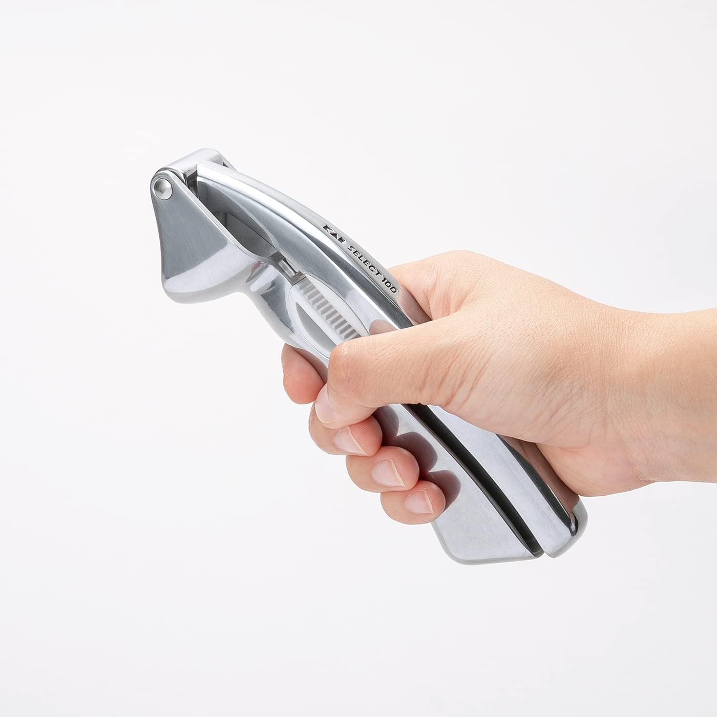 Kai Select 100 Garlic Press