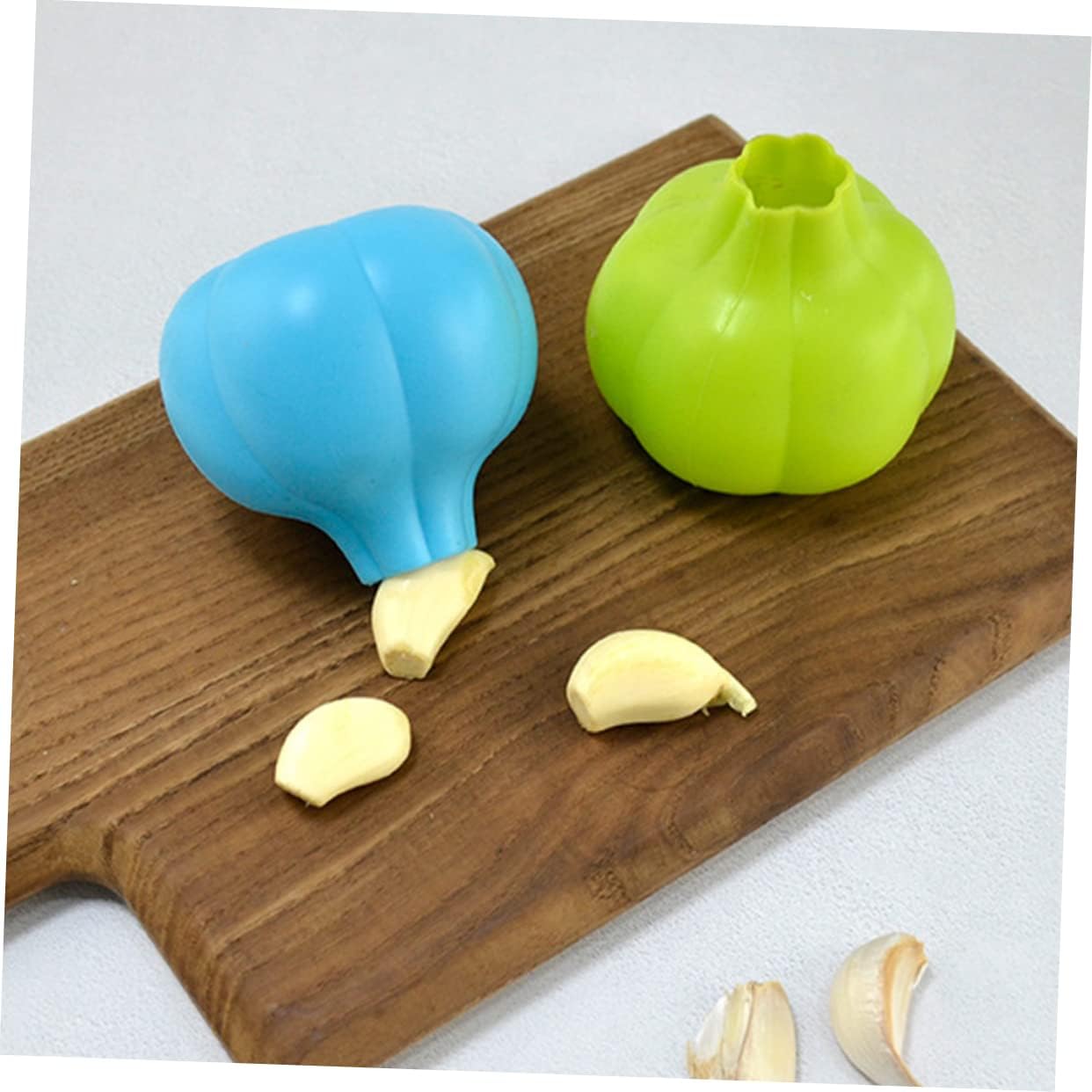 2pcs Silicone Garlic Peeler Reusable Garlic Skin Remover Tool Soft and Kitchen Gadget for Effortless Peeling Random Colors