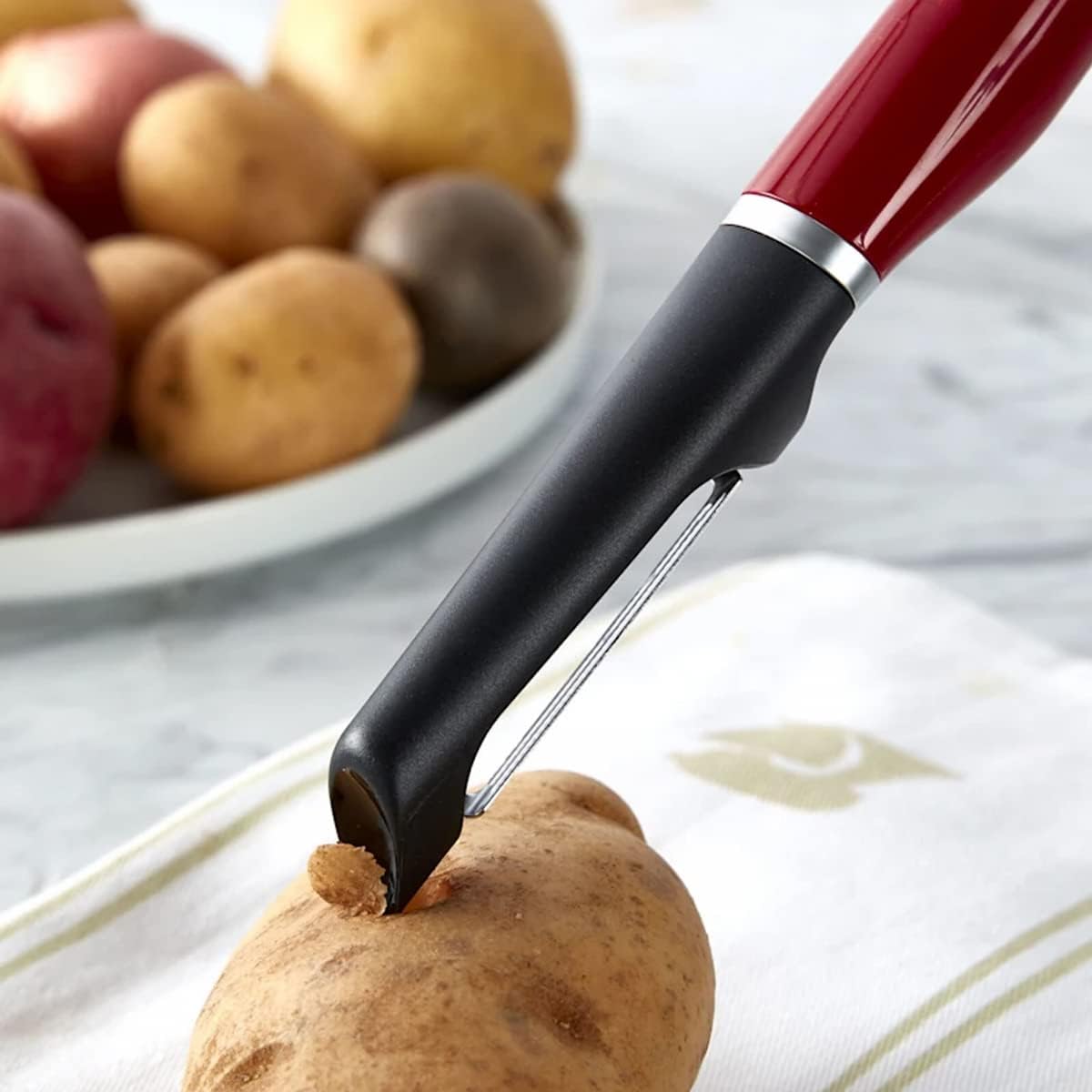 KitchenAid Classic Euro Peeler, 8.6 inches, Black
