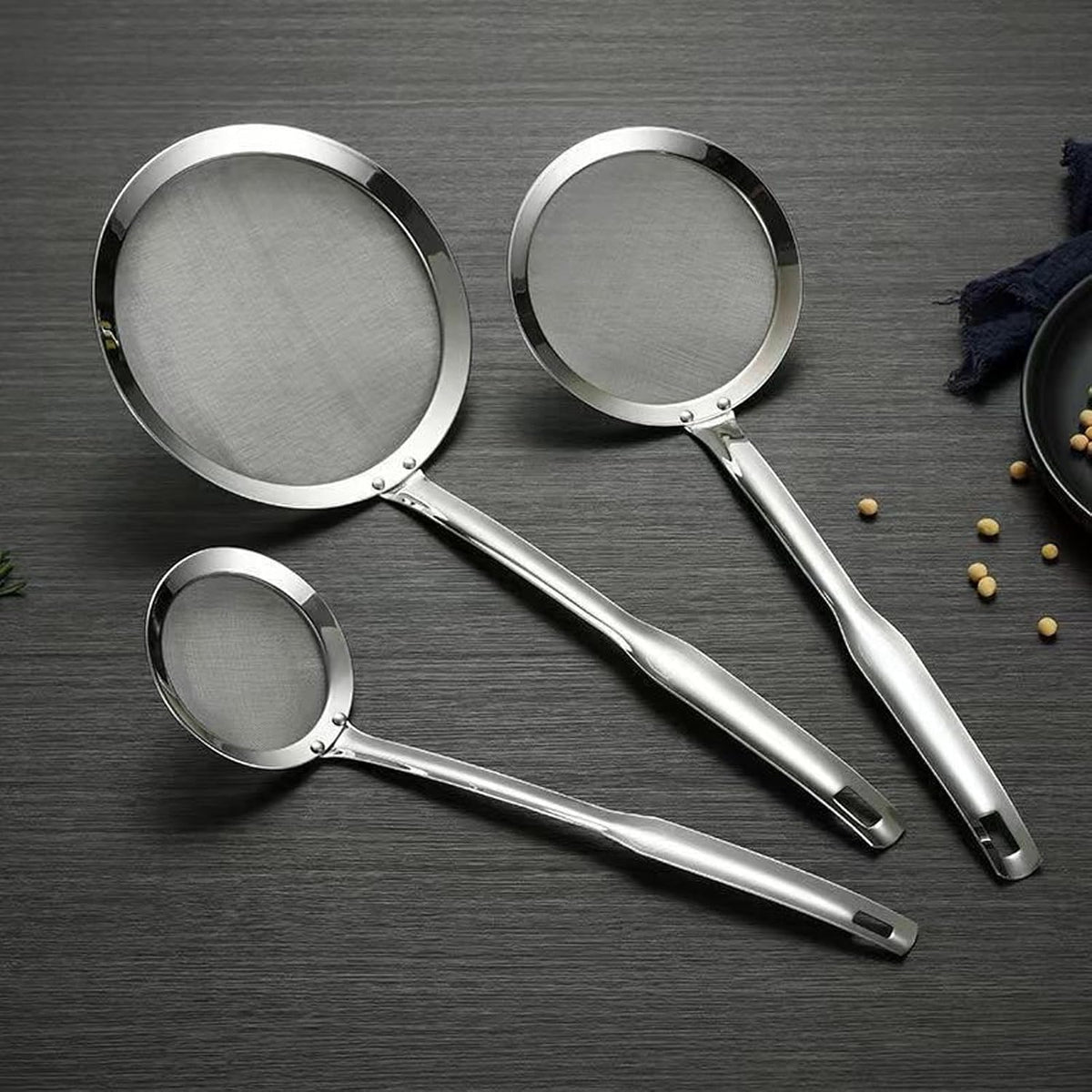 Stainless Steel Fat Skimmer Spoon, Kitchen Fine Mesh Food Strainer and Hot Pot Skimmer with Long Handle for Skimming, Cooking, Frying, Grease, Gravy and Foam (5.5")