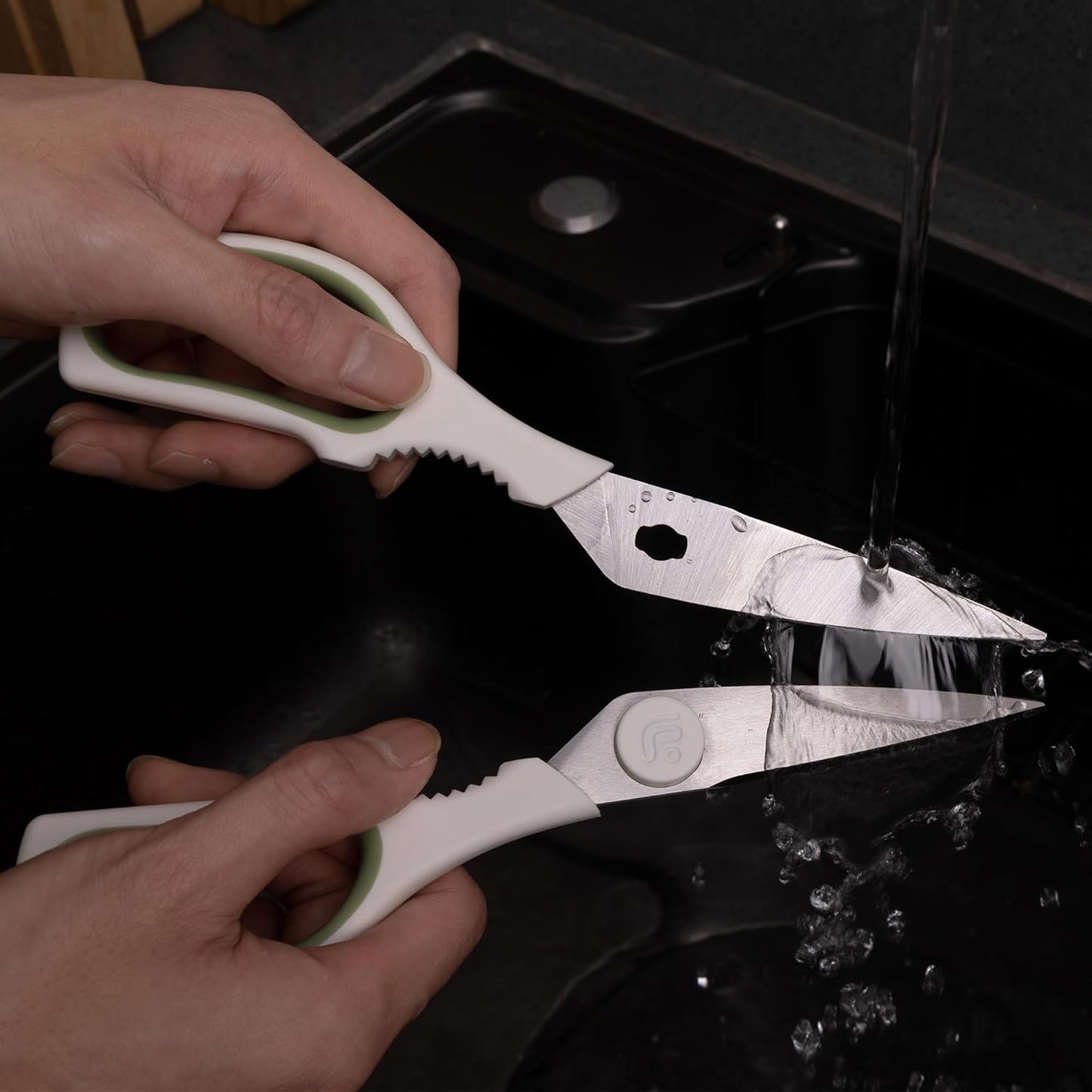 Linoroso Kitchen Scissors All Purpose Kitchen Shears with Magnetic Holder, Soft Grip Handle Cooking Scissors Dishwasher Safe with Come Apart Blade Heavy Duty Scissors for Meat, Vegetable, Herb, Black