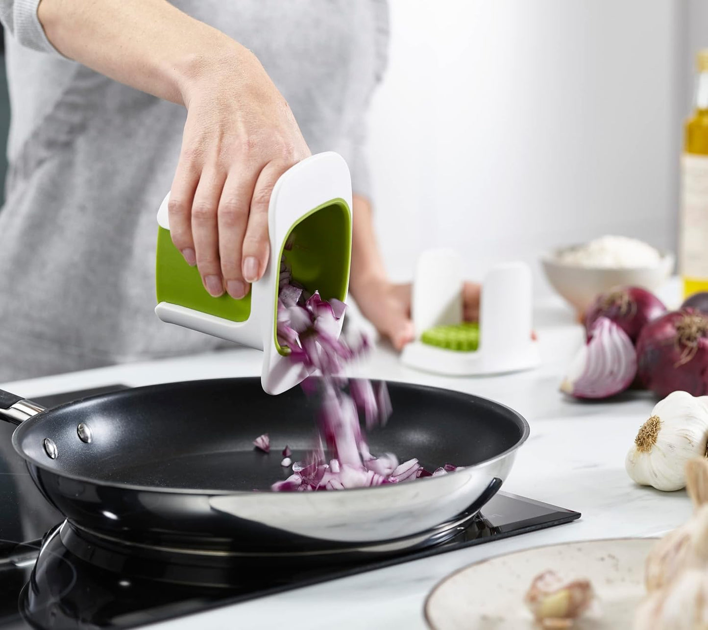 Joseph Joseph ChopCup Vegetable Chopper and Dicer, Sharp Stainless Steel blades, White