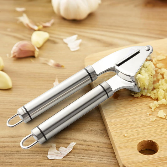Kitchen Garlic Press, Rust Proof & Dishwasher Safe Garlic Mincer, Durable Garlic Crusher, Easy to Clean and Squeeze, Rose