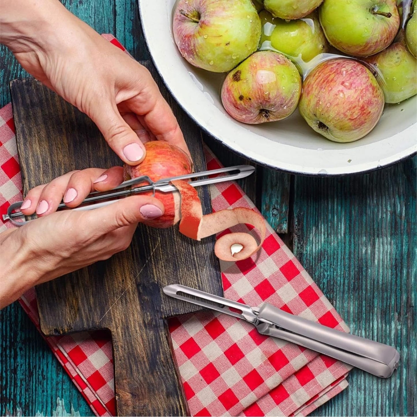 “Old-School” Professional Vegetable, Potato, Carrot Peeler – Stainless Steel body and blade (small)