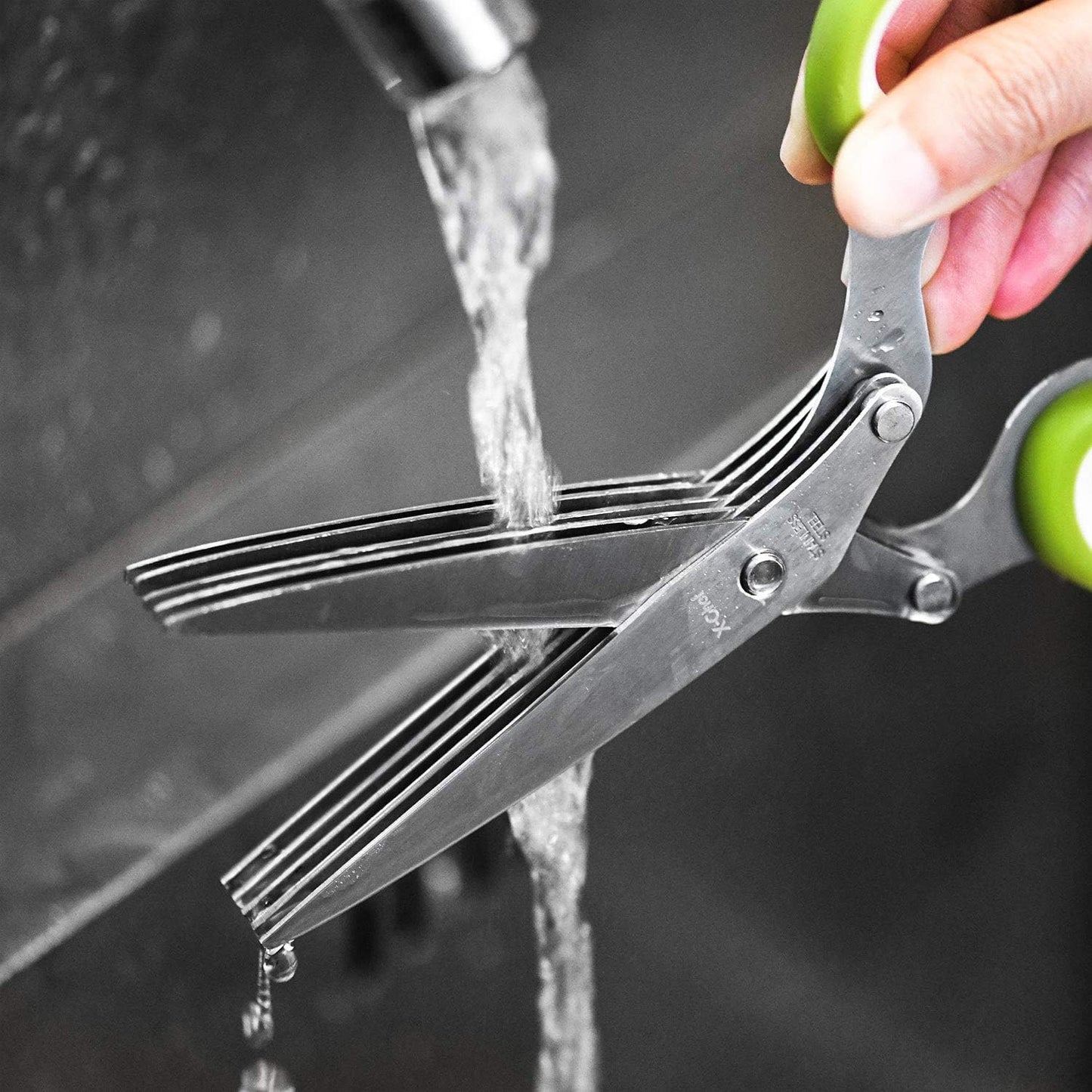 Multipurpose 5 Blade Herb Scissors | Kitchen Herb Shears Herb Cutter with Safety Cover and Cleaning Comb for Chopping Basil Chive Parsley (Green)