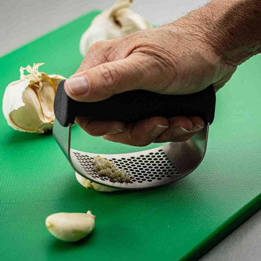 12508 PerfectGrip Garlic Press Rocker, Stainless Steel Garlic Mincer with Ergonomic Non-Slip Handle, Dishwasher Safe, Easy to Clean, Safe for Wet Hands, Kitchen Tool for Home Cooks