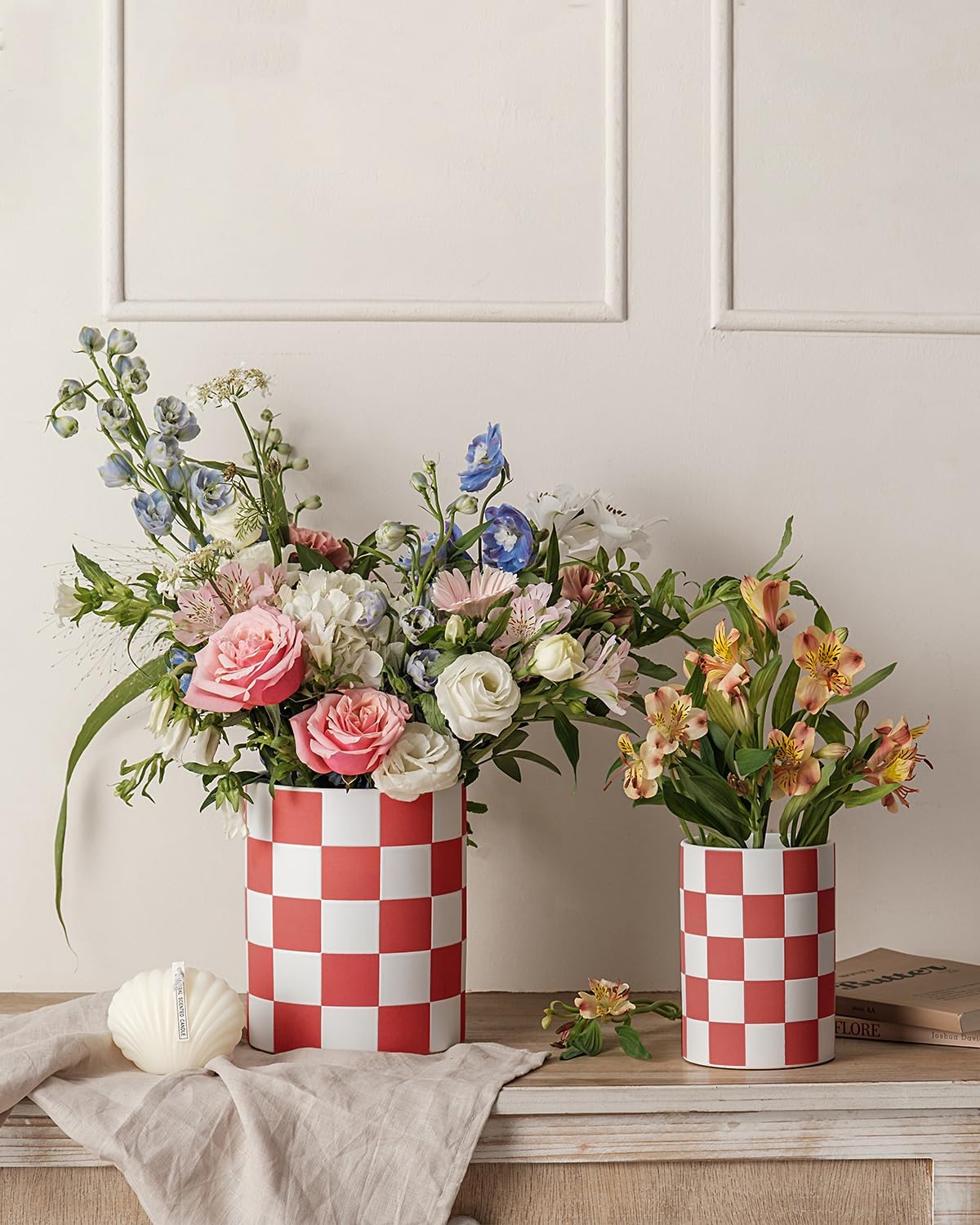Checkered Kitchen Utensil Holder - 7.2" Ceramic Utensil Crock for Countertop, Kitchen Decor and Accessories for counte (Black)