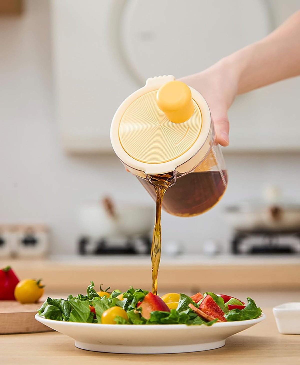 Salad Dressing Shaker Bottle, Salad Dressing Mixer Cup, Egg Liquid Mixing Cup, Manual Mixing Tool for kitchen,vinaigrette dressing bottle (Yellow)