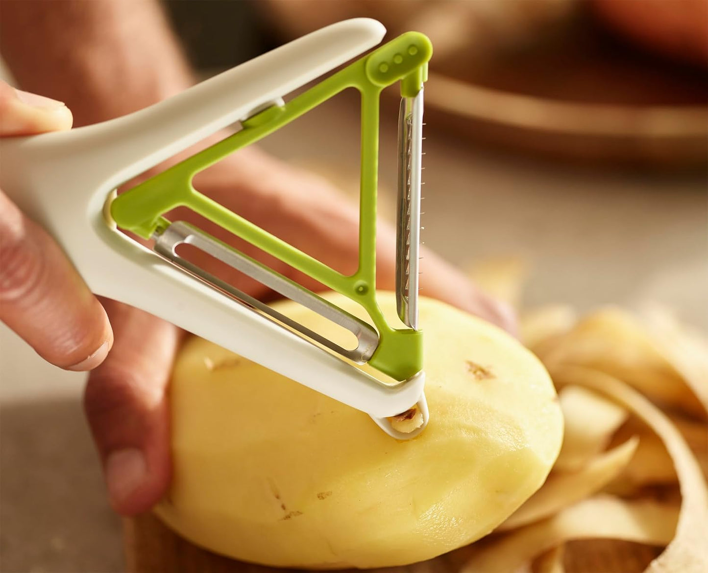 Switch 2-in-1 Potato Peeler, Straight and Julienne stainless steel blades, Dishwasher safe