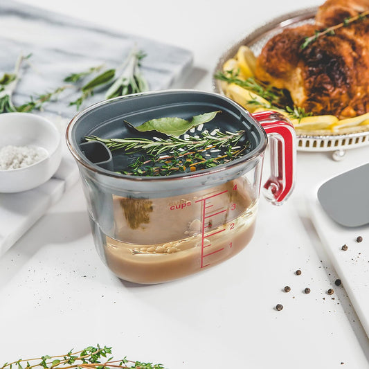Fat Separator Gravy Strainer 4 Cup Fat Separating Measuring Cup with Lid for Cooking Gravy Broth Turkey Juices, Easy Clean Fat Skimmer Measuring Grease Gravy Boat Strainer for Meal Prep