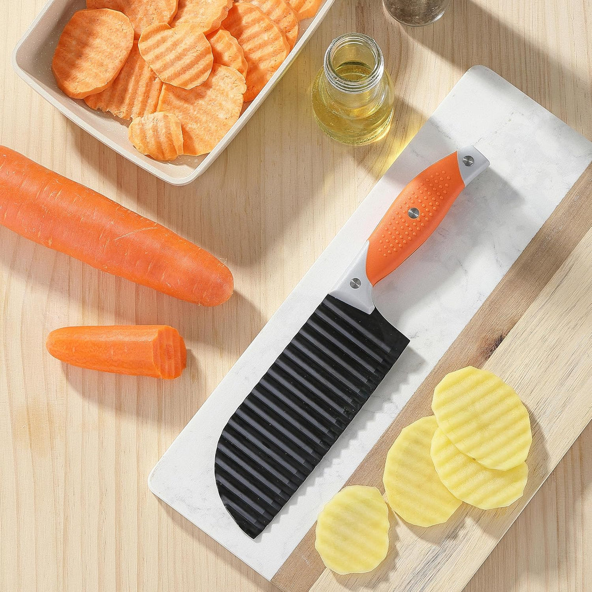 Crinkle Cutter for Veggies, Crinkle Cut Knife for French Fry, Vegetable, Potato, Cucumber, Carrot and Fruit, Stainless Steel Wave Fries Cutter Slicer With Ergonomic Handle, Dishwasher Safe
