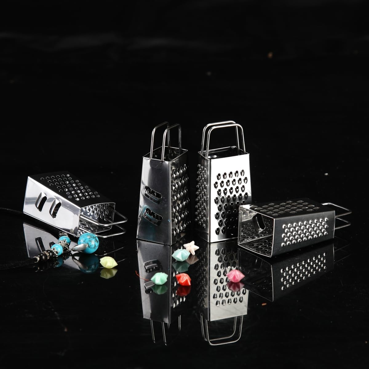 Mini Box Cheese Graters Set of 4, Stainless Steel Grater for Ginger, Garlic, Lemon, Potato, Chocolate, Vegetables (2.3 * 1.38inch)
