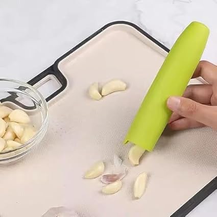 Garlic Peeler Tube Silicone Garlic Skin Remover Roller Garlic Tube Rollers,Quick/Easy Peeling Garlic Cloves, Practical Garlic Kitchen Tools Garlic Roller (Black)