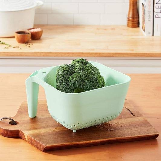 Elements Square Colander with Handle Strainer Basket for Pasta Fruit Berries Veggies, Easy to Clean BPA Free Heat Resistant Plastic Colander with Spout 3 Quart Kitchen Strainer, Mint Green
