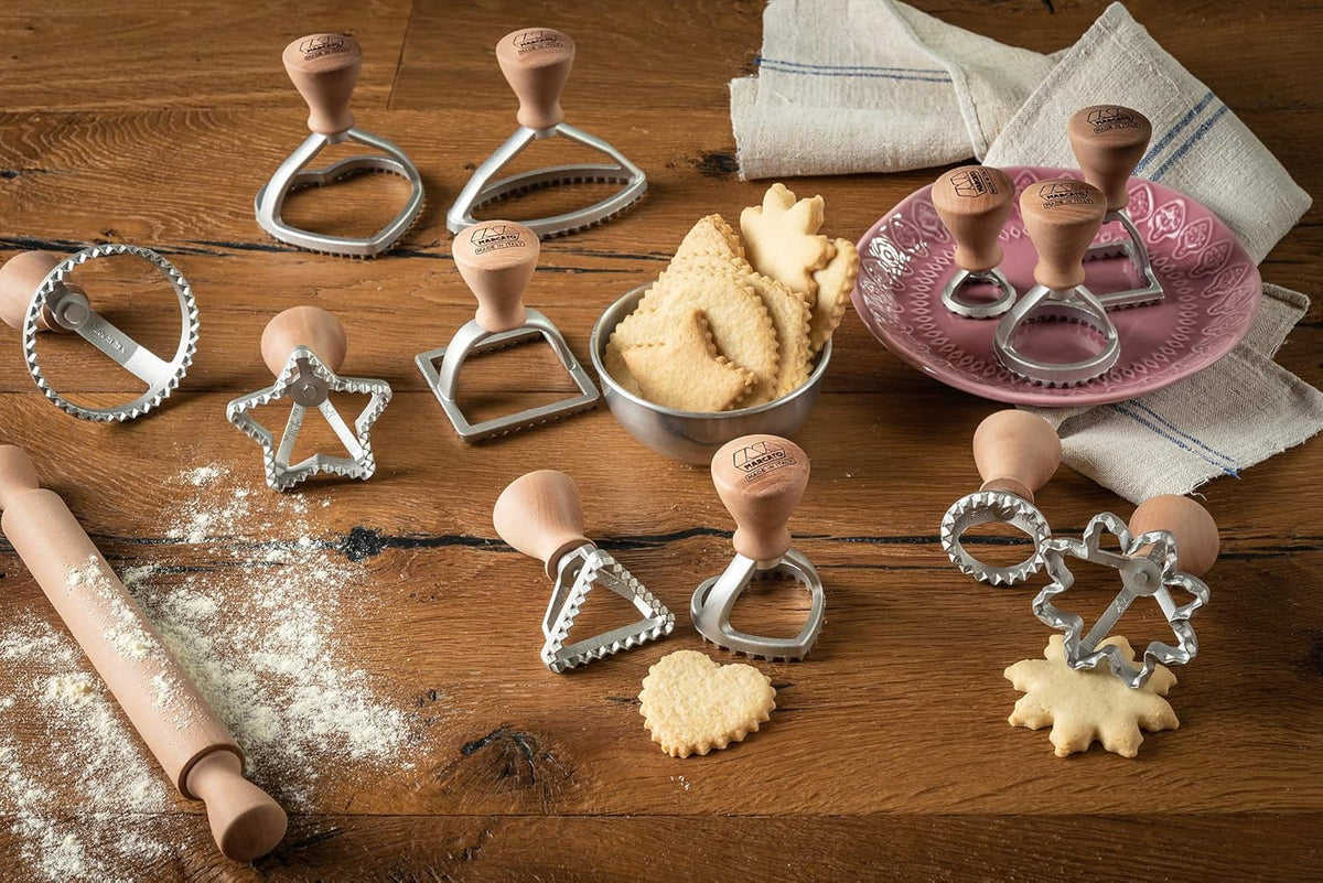 Made in Italy Ravioli Stamp Kit includes Round 58mm and Square 58mm)