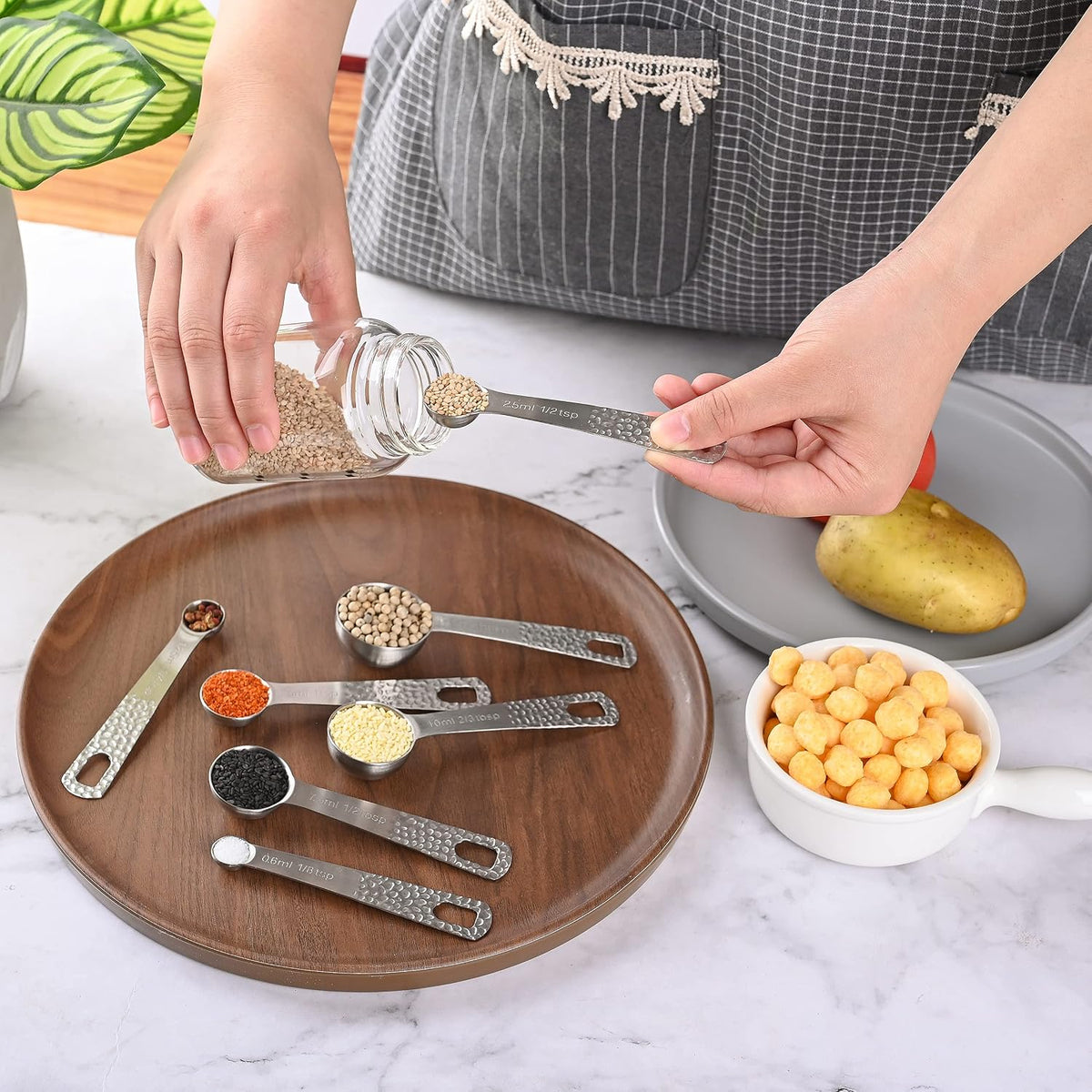 Copper Measuring Cups and Spoons Set 14, Stainless Steel Measure Cups and Spoons Set for Baking & Kitchen, 6 Metal Metric Measuring Cups and 7 Measuring Spoons 1 Leveler for Dry & Liquid