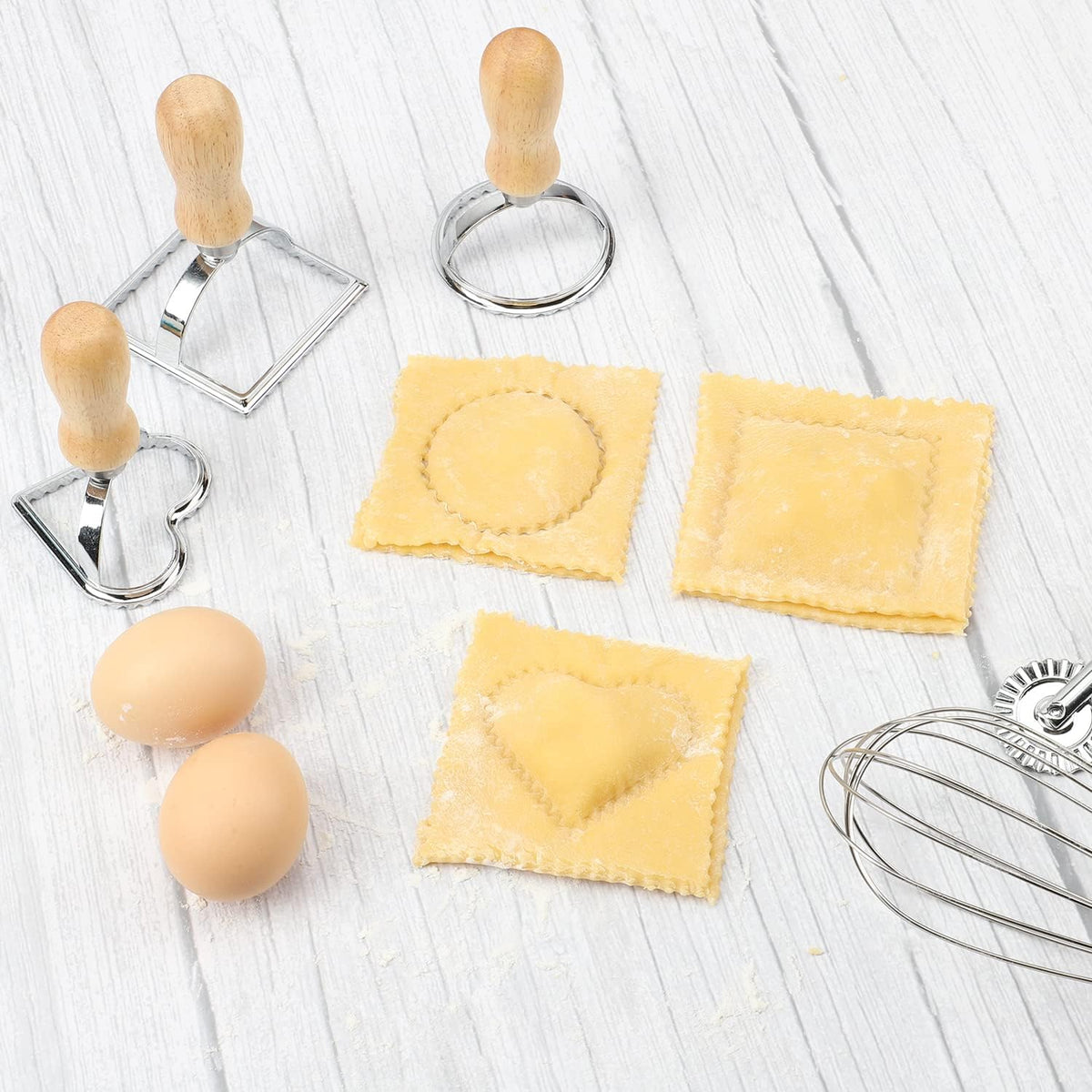 Ravioli Stamp Maker Cutter with Roller Wheel (Set of 4), Wooden Handle and Fluted Edge, for Ravioli, Pasta, Dumplings Lasagna, Pierogi