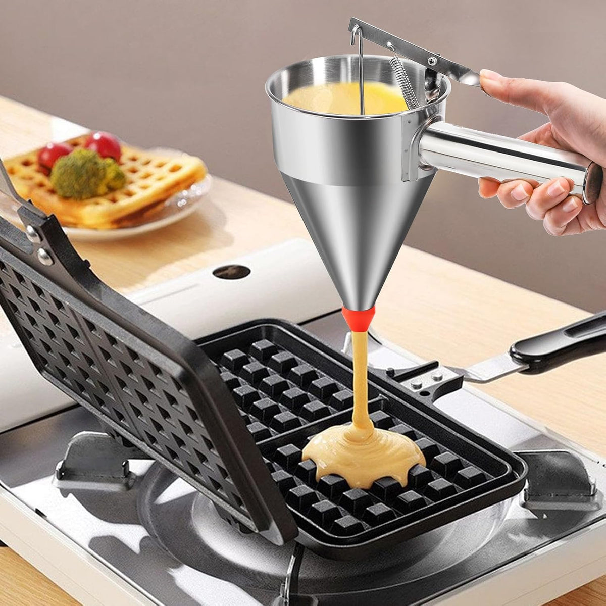 Stainless Steel Pancake Batter Dispenser, 20 Oz Funnel Cake Dispenser Maker with Stand Squeeze Handle, Multi-Caliber Panckae Pourer for Cupcakes, Donut, Waffle or Baked Goods