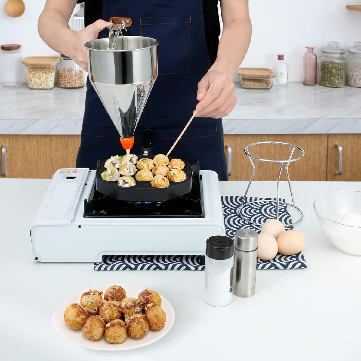 Pancake Batter Dispenser, 20oz Multi-Caliber Stainless Steel Funnel Cake Dispenser with Stand for Pancakes, Cupcakes Any Baked Goods