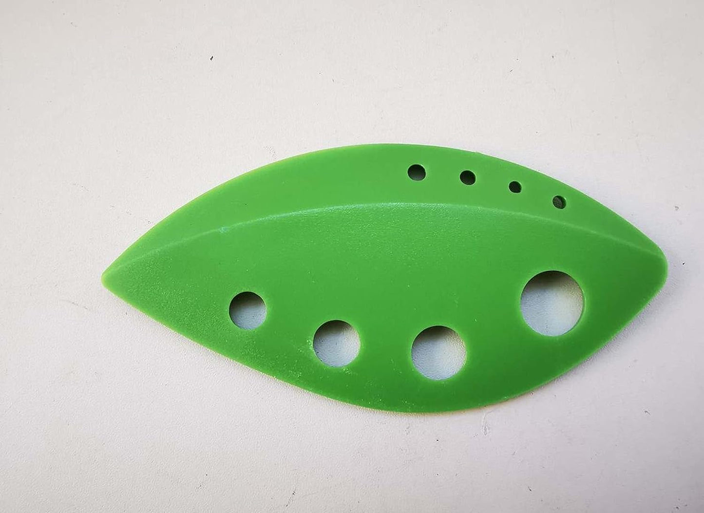 Herb Stripper 8 holes, Green leaf Hard Plastic, 2-1 design, Stripping Tool, Kale Razor, Peeler for Kale, Chard, Collard Greens, Thyme, Basil, Rosemary (1 pack)(1, green)(2.2inx4.8in)