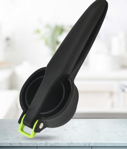Plastic Lemon Squeezer Hand Press Citrus Juicer