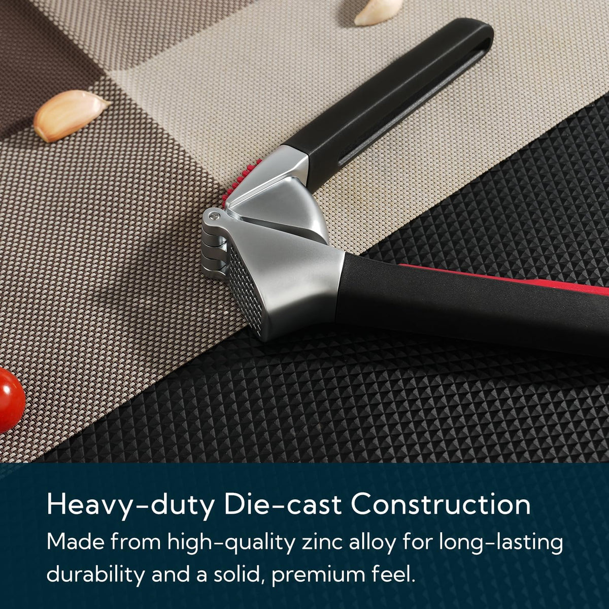 Heavy-duty Garlic Press, Built-in Scraper & Cleaning Pusher