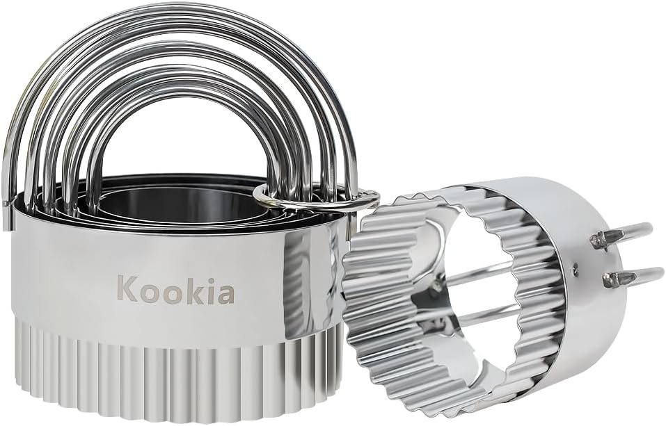Stainless Steel Biscuit Cutters Set for Baking (5 Pieces) | Fluted Round Cookie Cutters with Handle | Professional Baking Dough Tools