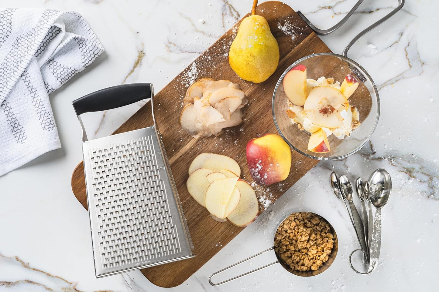 Stainless Steel Cheese Grater with Handle, 4 Sided Box Grater for Kitchen, Ginger Grater Dishwasher Safe, Fruit and Vegetables Slicer, Cheese Shredder for Potato, Chocolate, Parmesan, Ginger