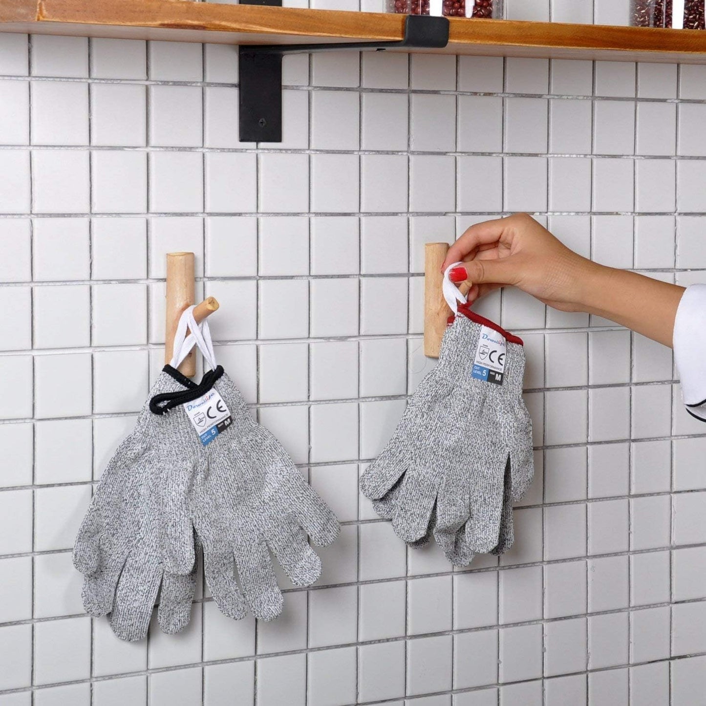 Cut Resistant Gloves Food Grade Level 5 Protection, Safety Kitchen Cut Gloves for Chef Oyster Shucking Mandolin Knife Butcher Meat Cutting