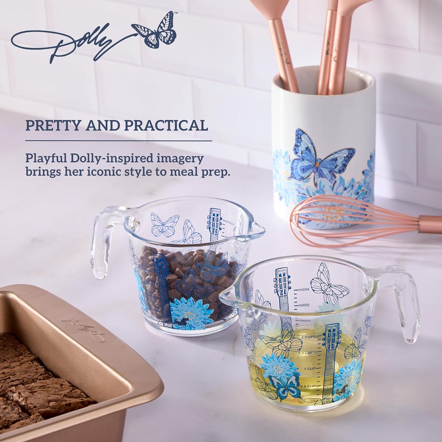 Glass Measuring Cup, Easy-Read Markings, Spout and Handle, Oven and Dishwasher Safe, 2 Cup