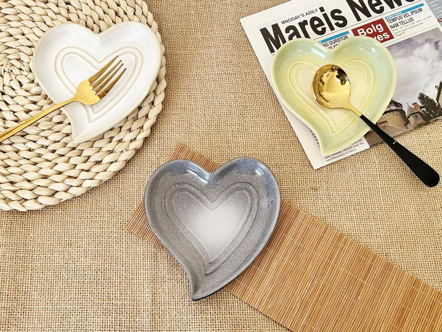 Ceramic Spoon Rest for Stove Top, Heart Cute Spoon Rest for Kitchen Counter, Cooking Spoon Holder for Kitchen Counter, Utensil Rest Spatula Rest Ladle Holder Tong Rest (Retro Red)