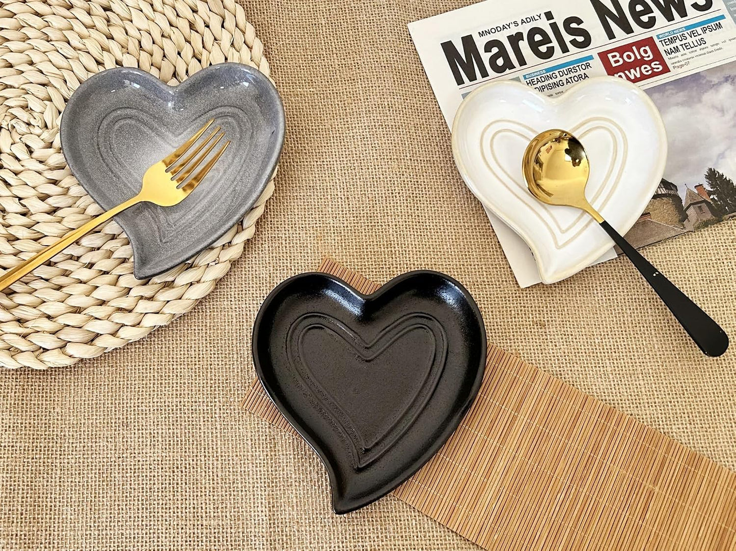 Ceramic Spoon Rest for Stove Top, Heart Cute Spoon Rest for Kitchen Counter, Cooking Spoon Holder for Kitchen Counter, Utensil Rest Spatula Rest Ladle Holder Tong Rest (Retro Red)