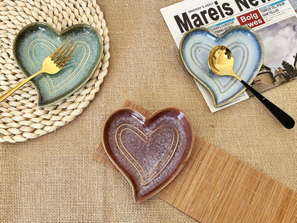 Ceramic Spoon Rest for Stove Top, Heart Cute Spoon Rest for Kitchen Counter, Cooking Spoon Holder for Kitchen Counter, Utensil Rest Spatula Rest Ladle Holder Tong Rest (Retro Red)