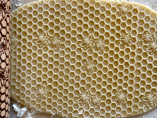 BEEHIVE Embossing Rolling Pin with Pattern. Laser Engraved Embossing Dough Roller for Homemade Cookies and Pottery