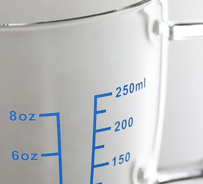 Glass Measuring Cup with Lid, Graduated Beaker Mug with Handle, Light-weight Borosilicate Glass V-Shaped Spout Microwave Safe Scales Cup for Cooking Baking (2cup/16oz/500ml)