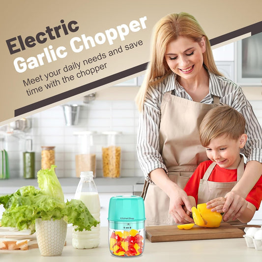 Electric Garlic Chopper, 300ML Portable Cordless Mini Food Processor, Rechargeable Vegetable Chopper Blender for Nuts Chili Onion Minced Meat and Spices (Green)