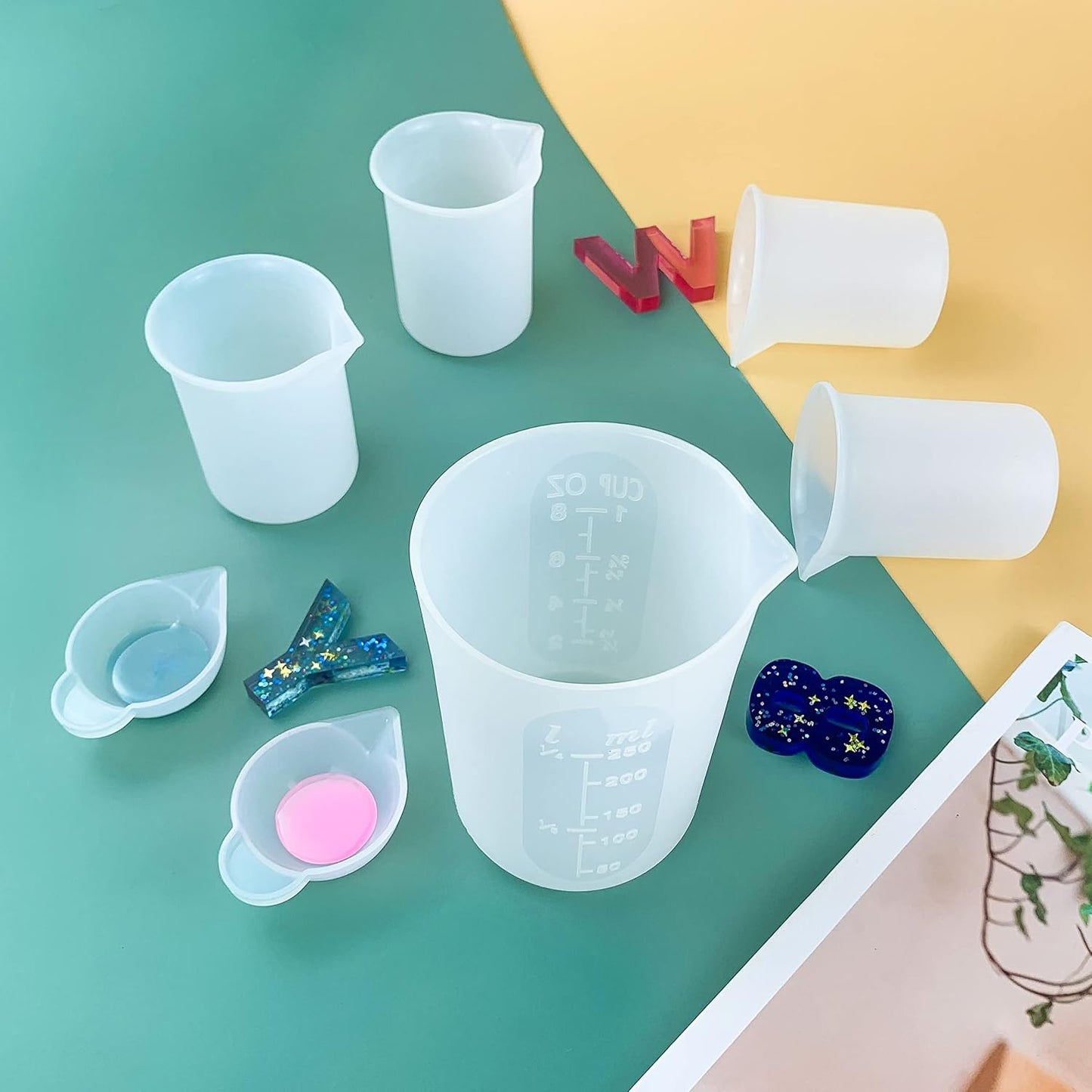 7 PCS Silicone Measuring Cups Kits,1 PCS 250ml Silicone Cups,4 PCS 100ml Non-Stick Mixing Cups,2 PCS 10ml Silicone Mold Cup Dispenser, for Casting Moulds,Jewelry Making,DIY,Crafts