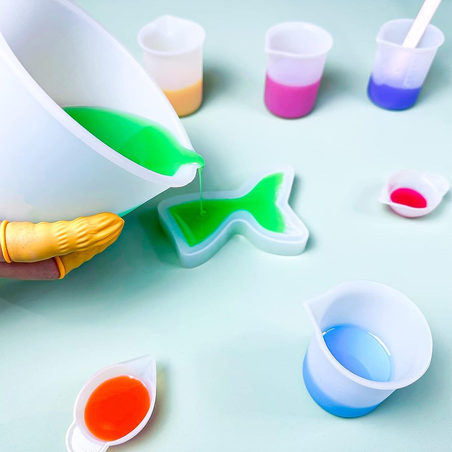 7 PCS Silicone Measuring Cups Kits,1 PCS 250ml Silicone Cups,4 PCS 100ml Non-Stick Mixing Cups,2 PCS 10ml Silicone Mold Cup Dispenser, for Casting Moulds,Jewelry Making,DIY,Crafts