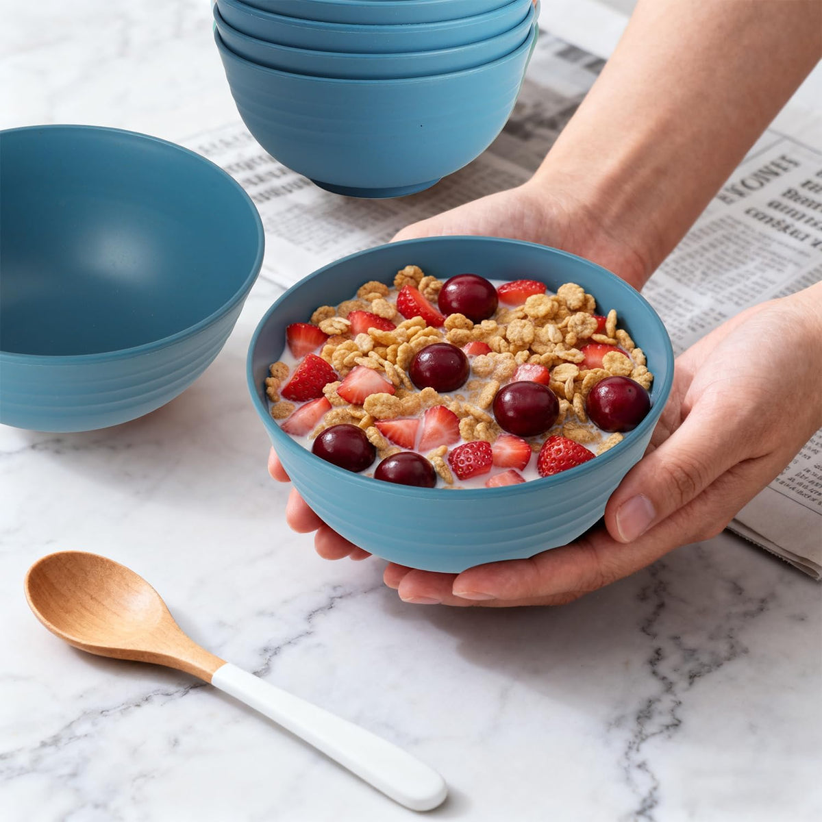 Wheat Straw Bowls Set with Lids, Unbreakable 40 OZ Cereal Bowls Set of 4, Salad Container for Lunch, Microwave & Dishwasher Safe Bowl Set for Kitchen, Picnic, RV, Camping, Multi