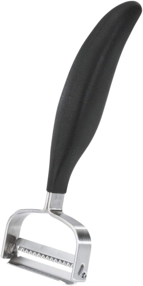 13660 Julienne Peeler, Striscia