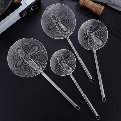 Stainless Steel Spider Skimmer, Set of 2 Professional Kitchen Pasta Strainer Spoon with Long Handle (L17 x D7.5 and L15.7 x D6)