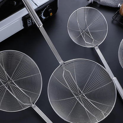 Stainless Steel Spider Skimmer, Set of 2 Professional Kitchen Pasta Strainer Spoon with Long Handle (L17 x D7.5 and L15.7 x D6)