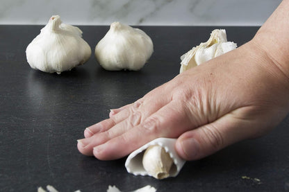 Silicone Garlic Peeler Roller Tube – Effortless Garlic Skin Remover
