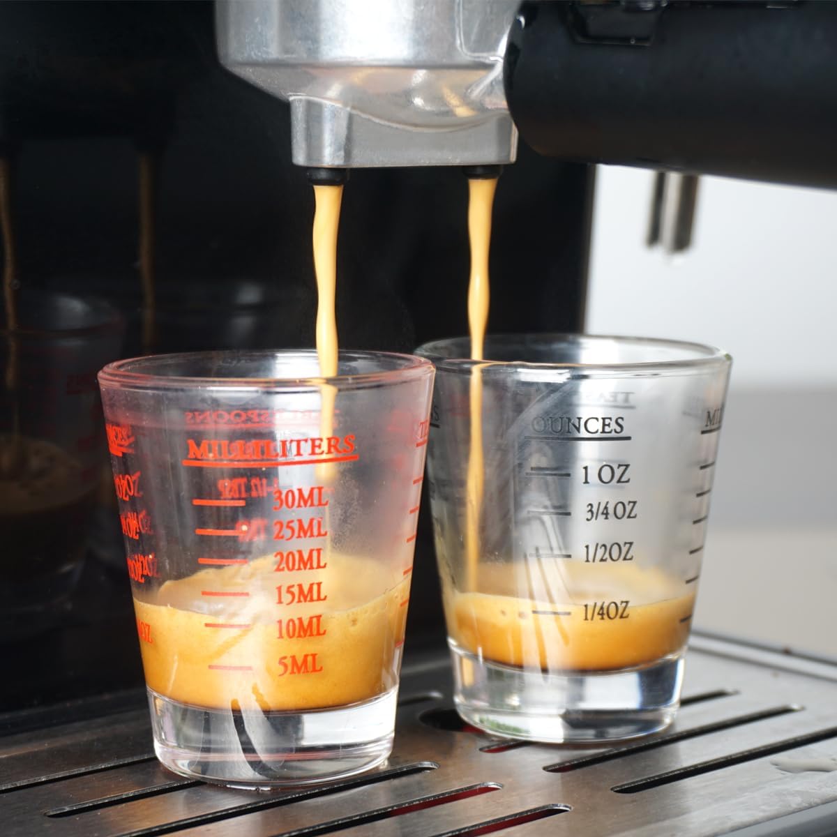 Shot Glasses Measuring cup Liquid Heavy Base Wine Glass Espresso Shot Glass 26-Incremental Measurement 1oz, 6 Tsp, 2 Tbs, 30ml Black and Red