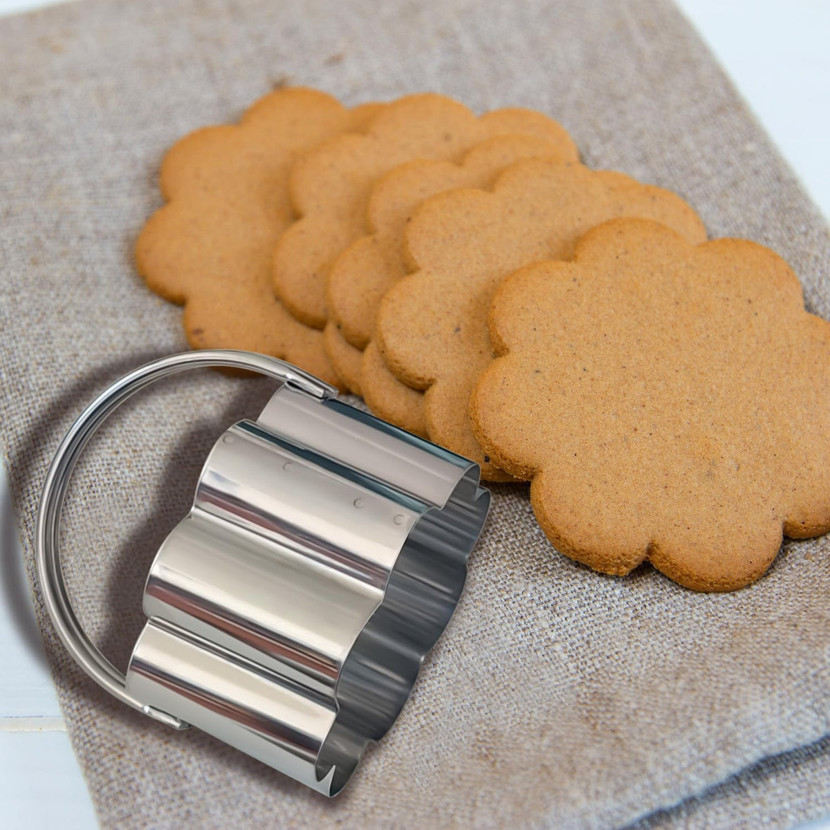 5 Pieces Biscuit Cutter with Handle, Stainless Steel Baking Essential Tool for Effortless Square Cookie Shaping,Pastry,Cake Decoration Creation–Precise Cut Utensil for Dumpling,Scone, Donut