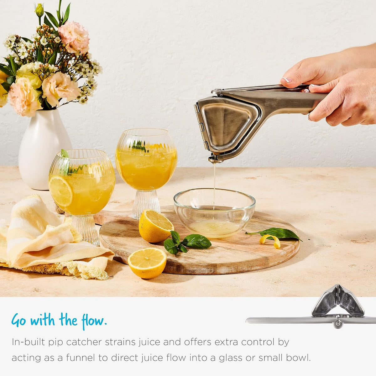 Fluicer Fold-Flat Citrus Juicer - Lemon Easy, manual fresh lemon juice squeezer with pip catcher, suits lemons and limes, compact storage, 10"