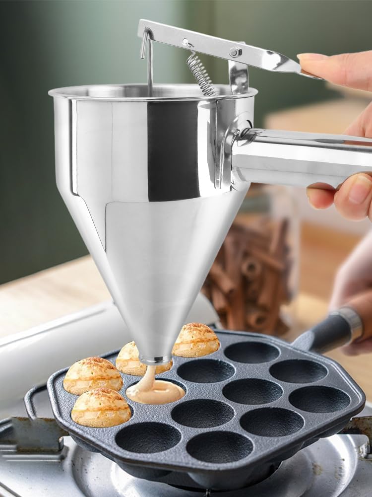 Pancake Batter Dispenser, Stainless Steel Funnel Cake Dispenser with with Squeeze Handle & Stand for Pancakes, Cupcakes, Takoyaki, Waffle and Baked Goods(SIZE:S,600ml)
